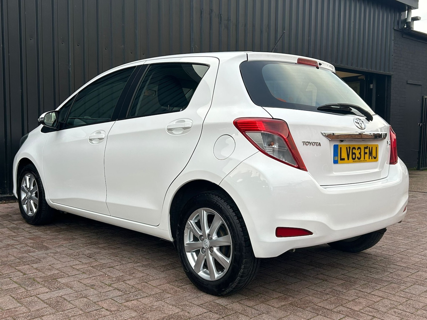 Used Toyota Yaris 2013 for sale - 76519463: Photo 5