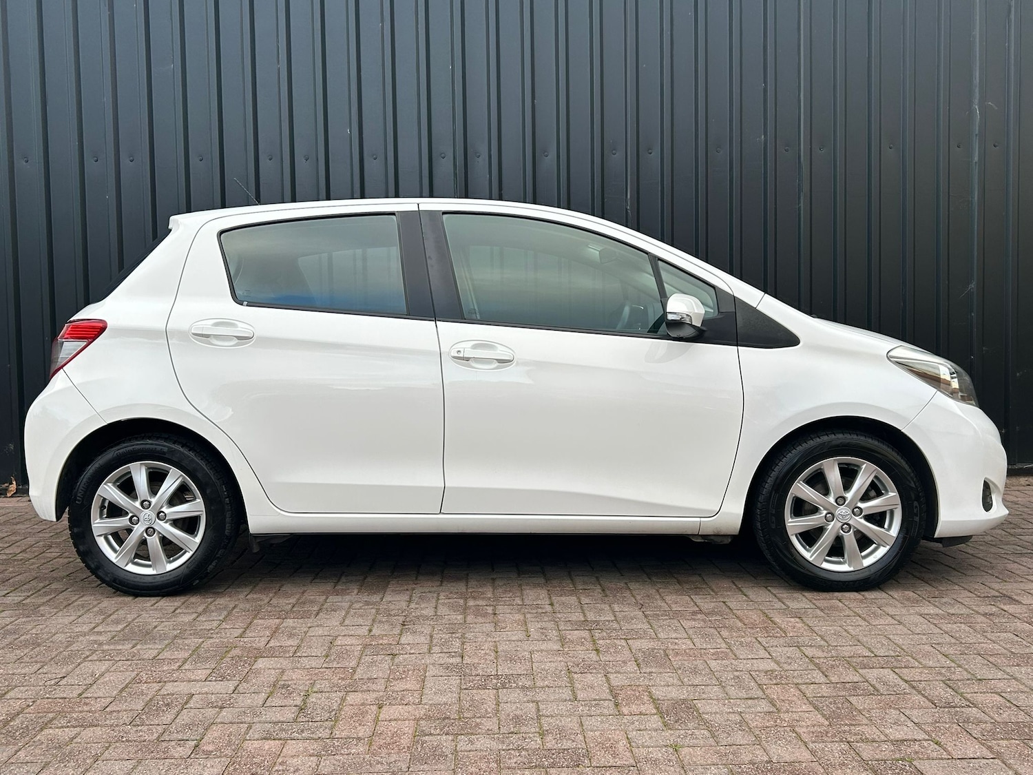 Used Toyota Yaris 2013 for sale - 76519463: Photo 8