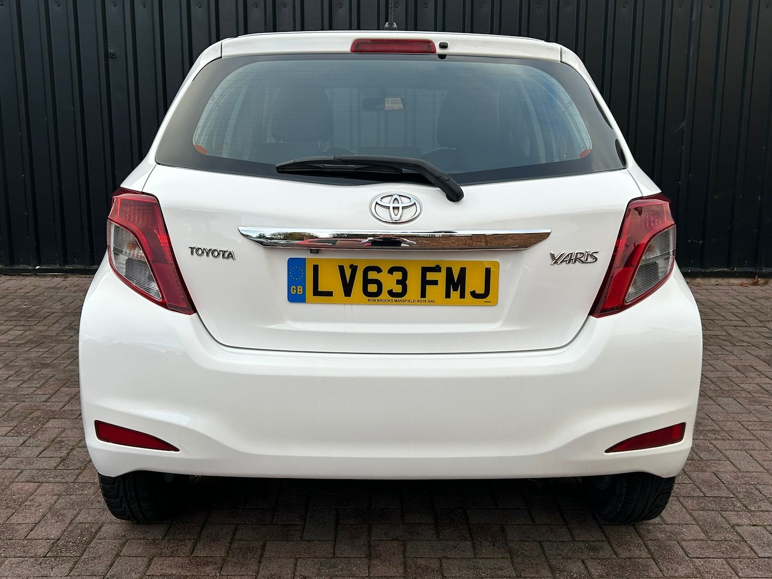Used Toyota Yaris 2013 for sale - 76519463: Photo 9