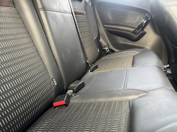 Used Peugeot 208 2013 for sale - 75636812: Photo 17