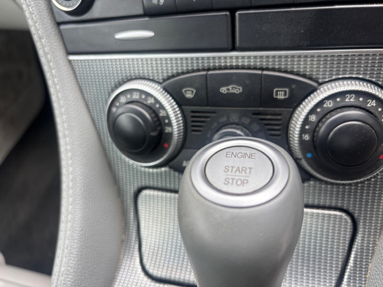 Used Mercedes-Benz S Class 2005 for sale - 76593651: Photo 42