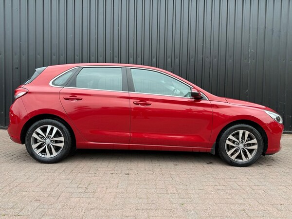 Used Hyundai i30 2018 for sale - 76302386: Photo 13