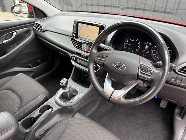 Used Hyundai i30 2018 for sale - 76302386: Photo 14