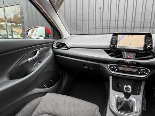 Used Hyundai i30 2018 for sale - 76302386: Photo 18