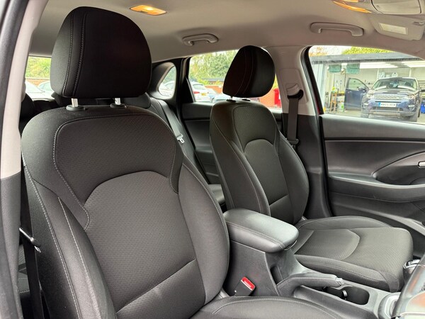 Used Hyundai i30 2018 for sale - 76302386: Photo 19