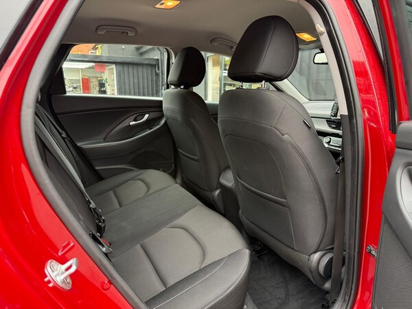 Used Hyundai i30 2018 for sale - 76302386: Photo 21