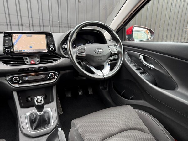 Used Hyundai i30 2018 for sale - 76302386: Photo 24