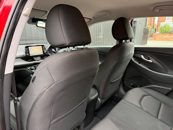 Used Hyundai i30 2018 for sale - 76302386: Photo 25