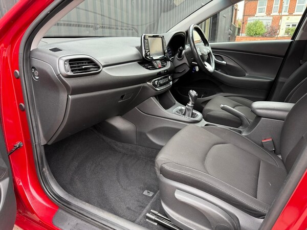 Used Hyundai i30 2018 for sale - 76302386: Photo 28