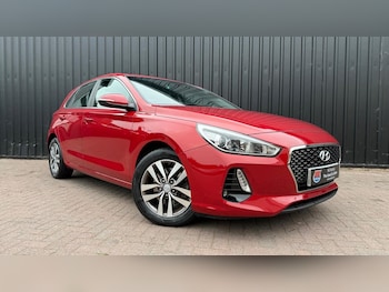Used Hyundai i30 2018 for sale - 76302386: Photo 2