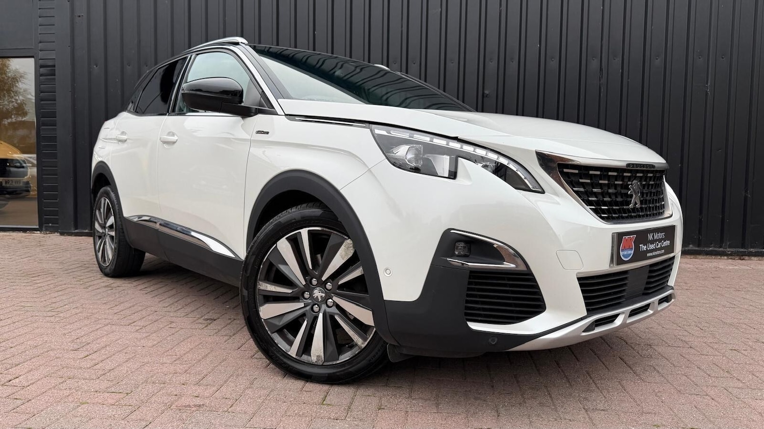 Used Peugeot 3008 2018 for sale - 76302384: Photo 2