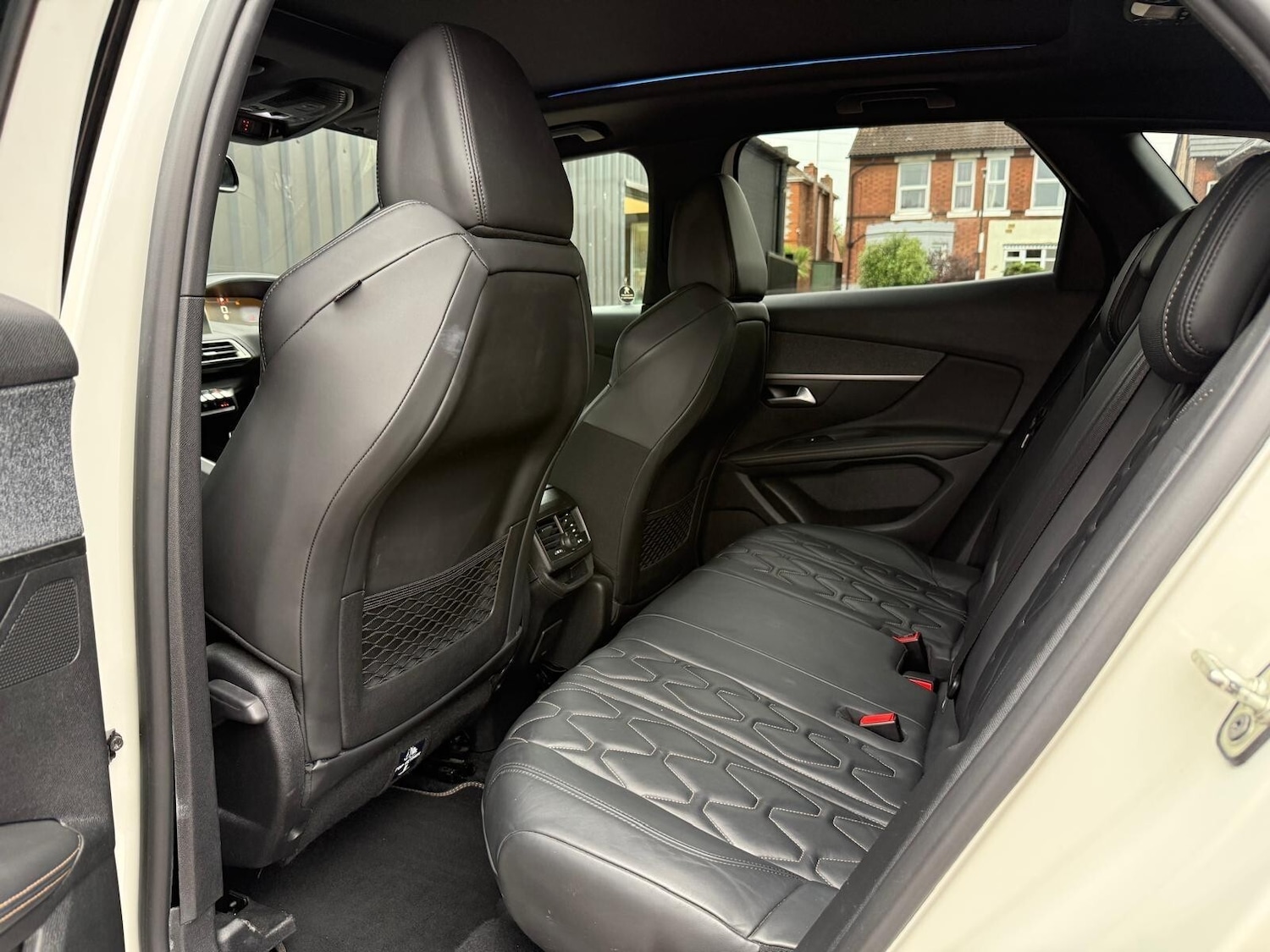 Used Peugeot 3008 2018 for sale - 76302384: Photo 27