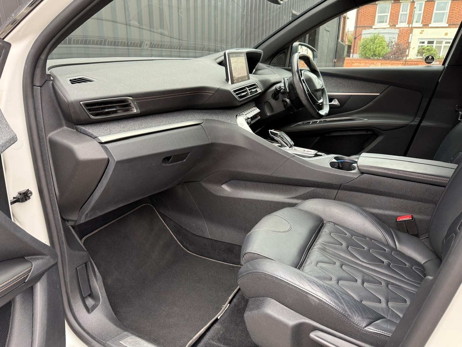 Used Peugeot 3008 2018 for sale - 76302384: Photo 29