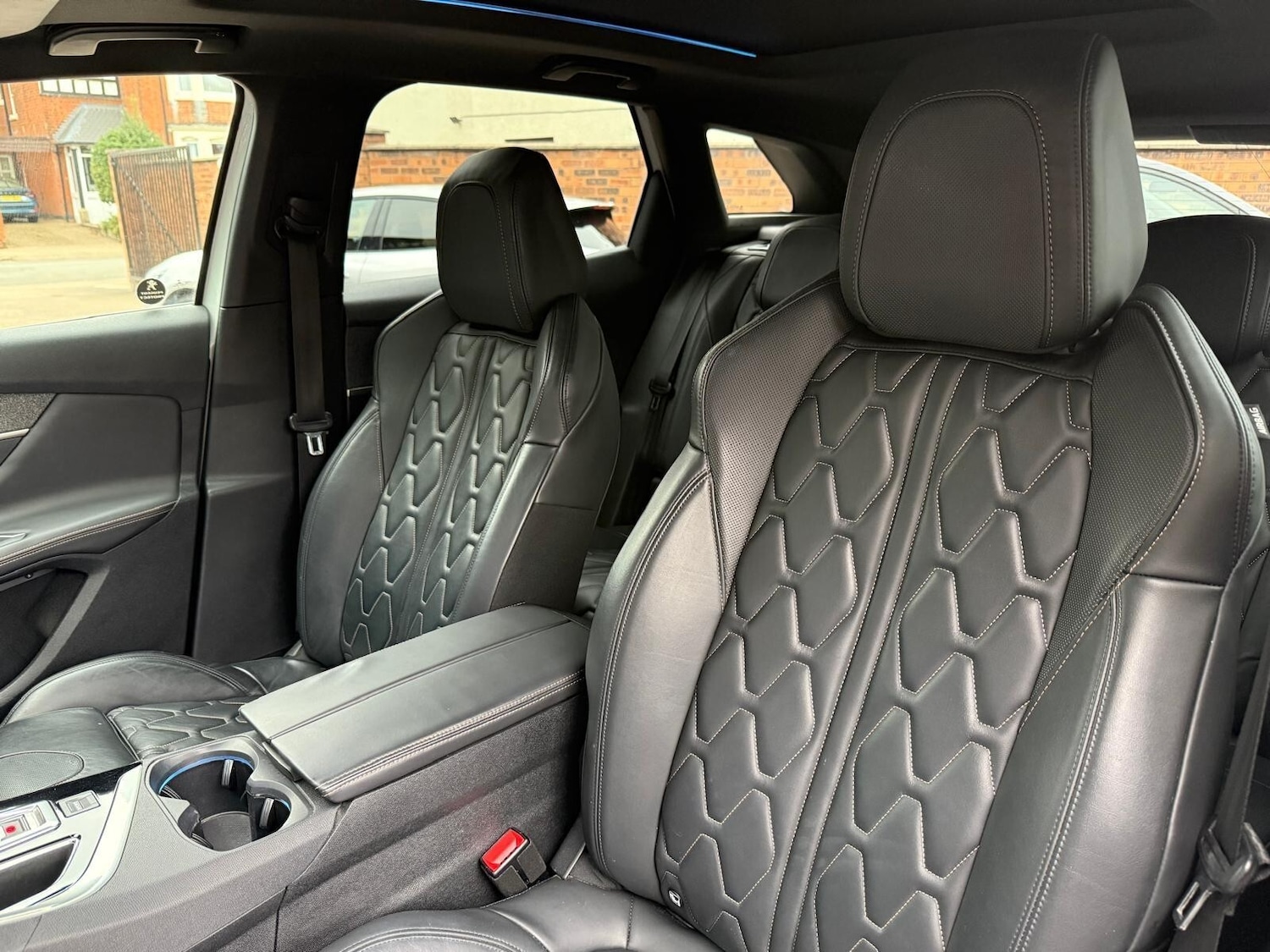 Used Peugeot 3008 2018 for sale - 76302384: Photo 30