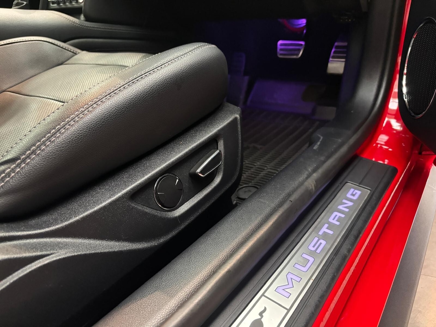 Used Ford Mustang 2020 for sale - 75996839: Photo 50