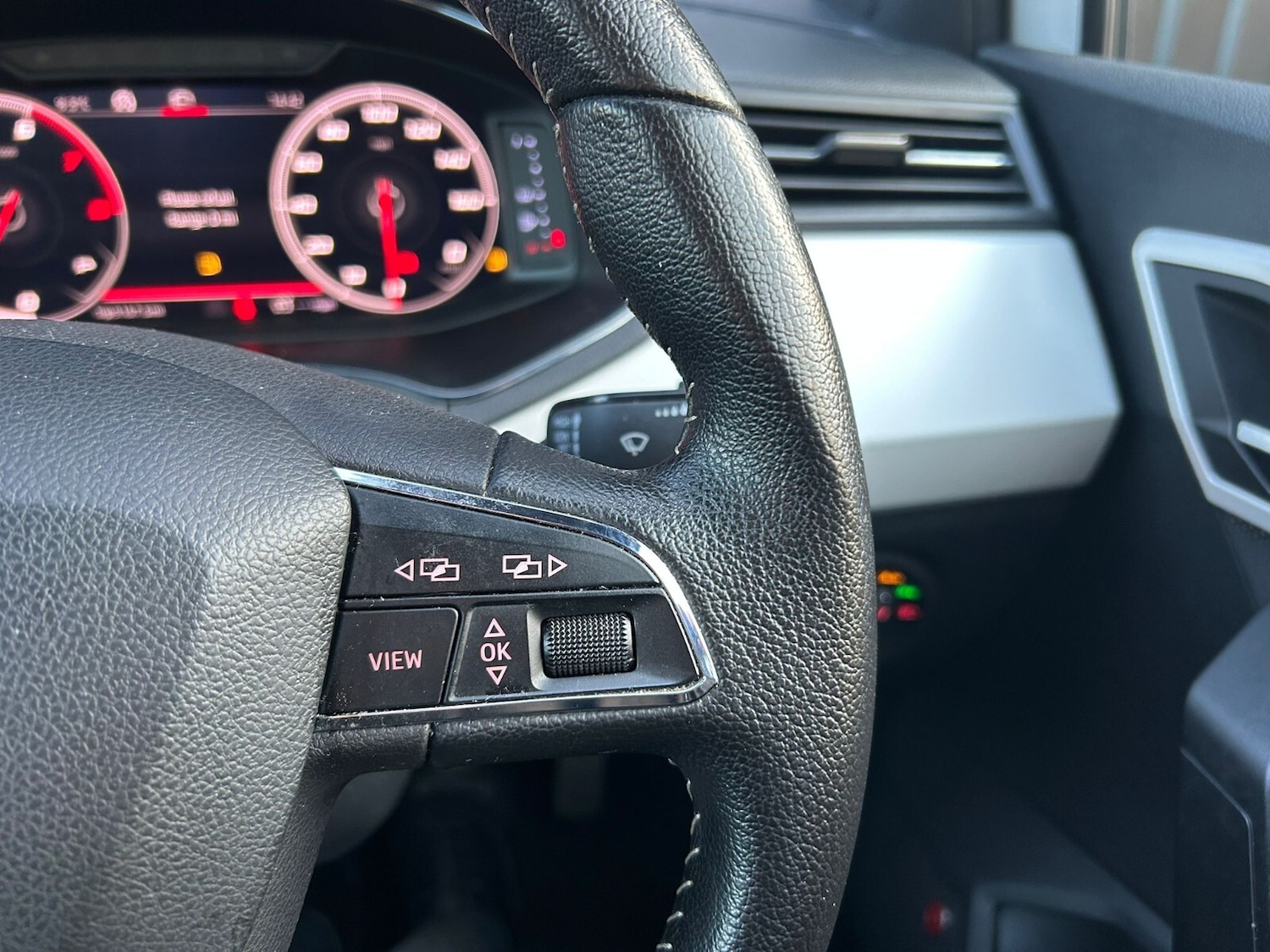 Used SEAT Arona 2018 for sale - 76788342: Photo 33