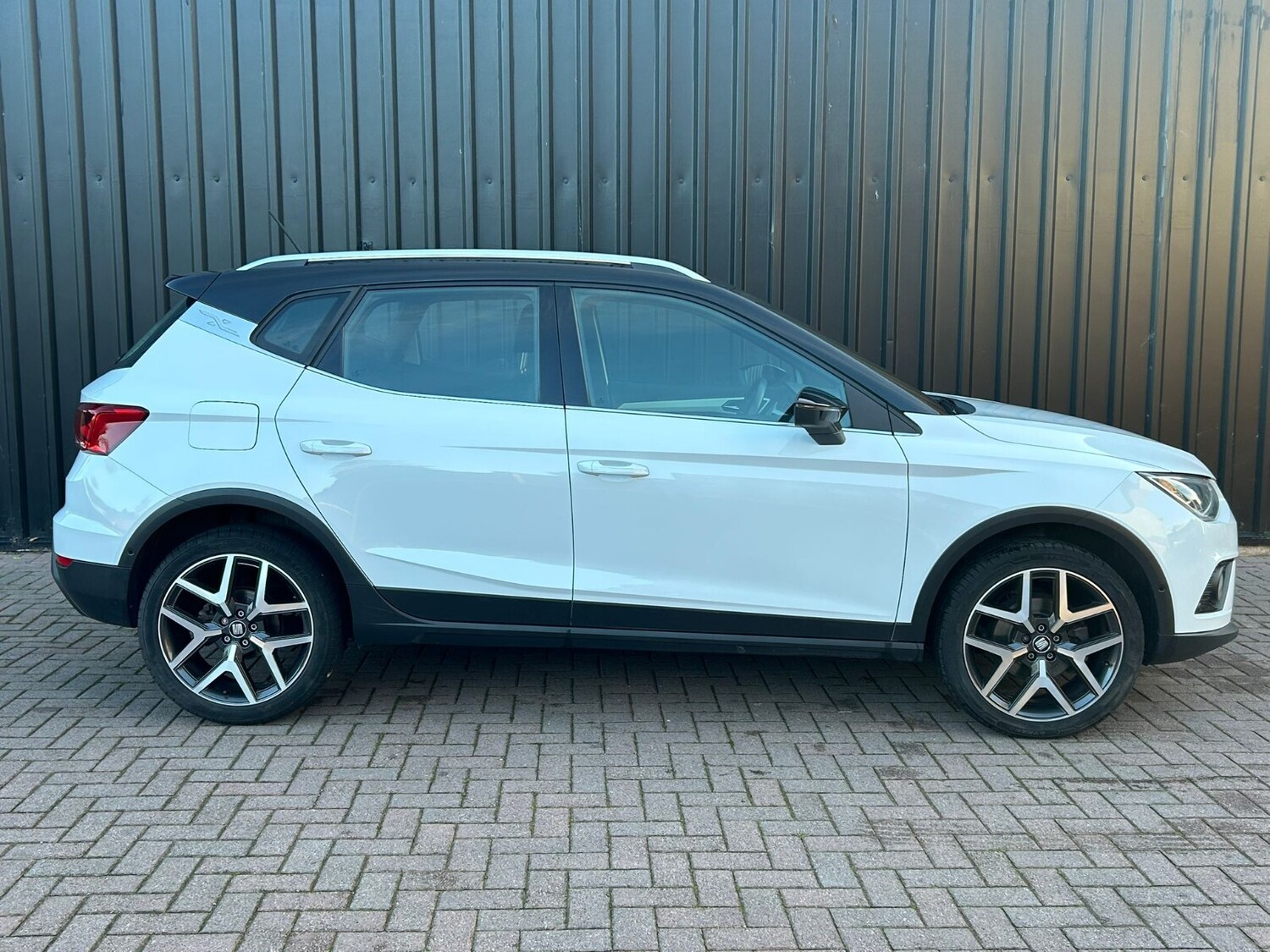 Used SEAT Arona 2018 for sale - 76788342: Photo 4