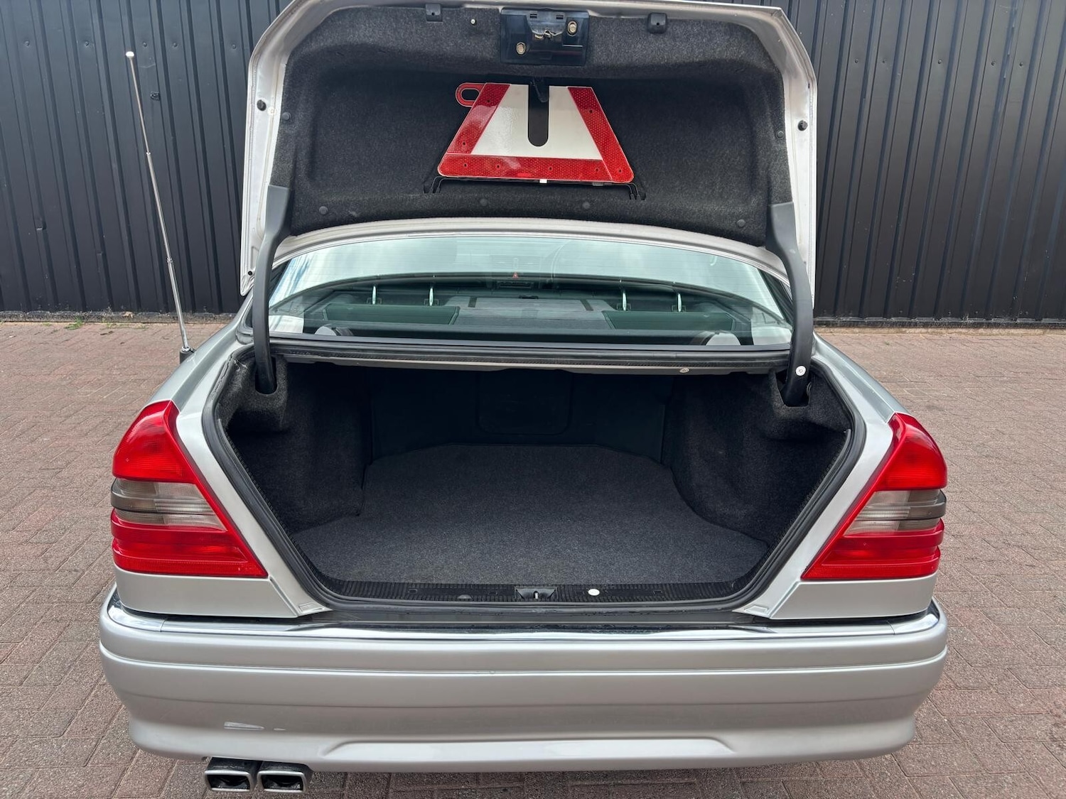 Used Mercedes-Benz C Class 1996 for sale - 76704519: Photo 9