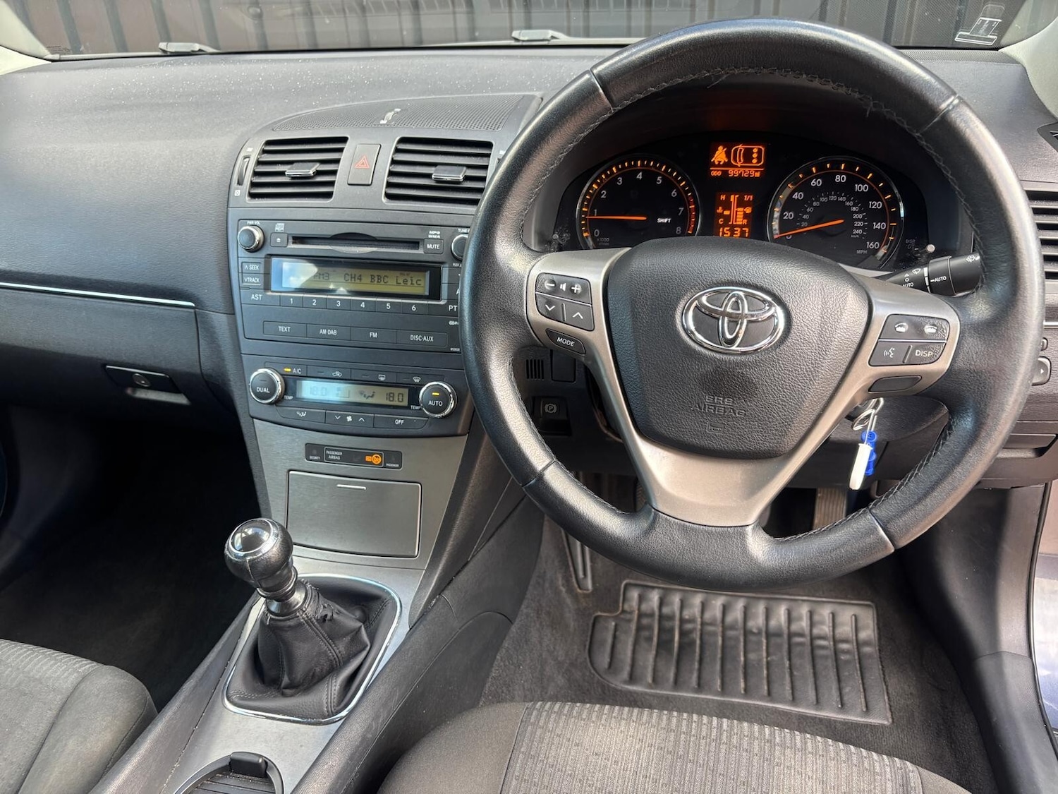 Used Toyota Avensis 2009 for sale - 76514898: Photo 35