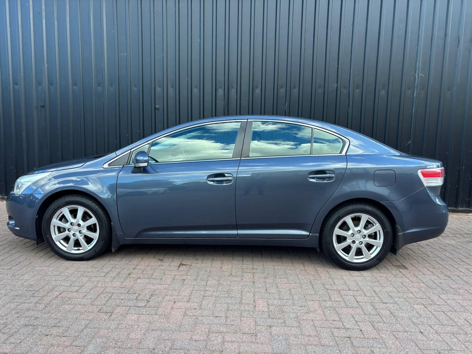Used Toyota Avensis 2009 for sale - 76514898: Photo 5
