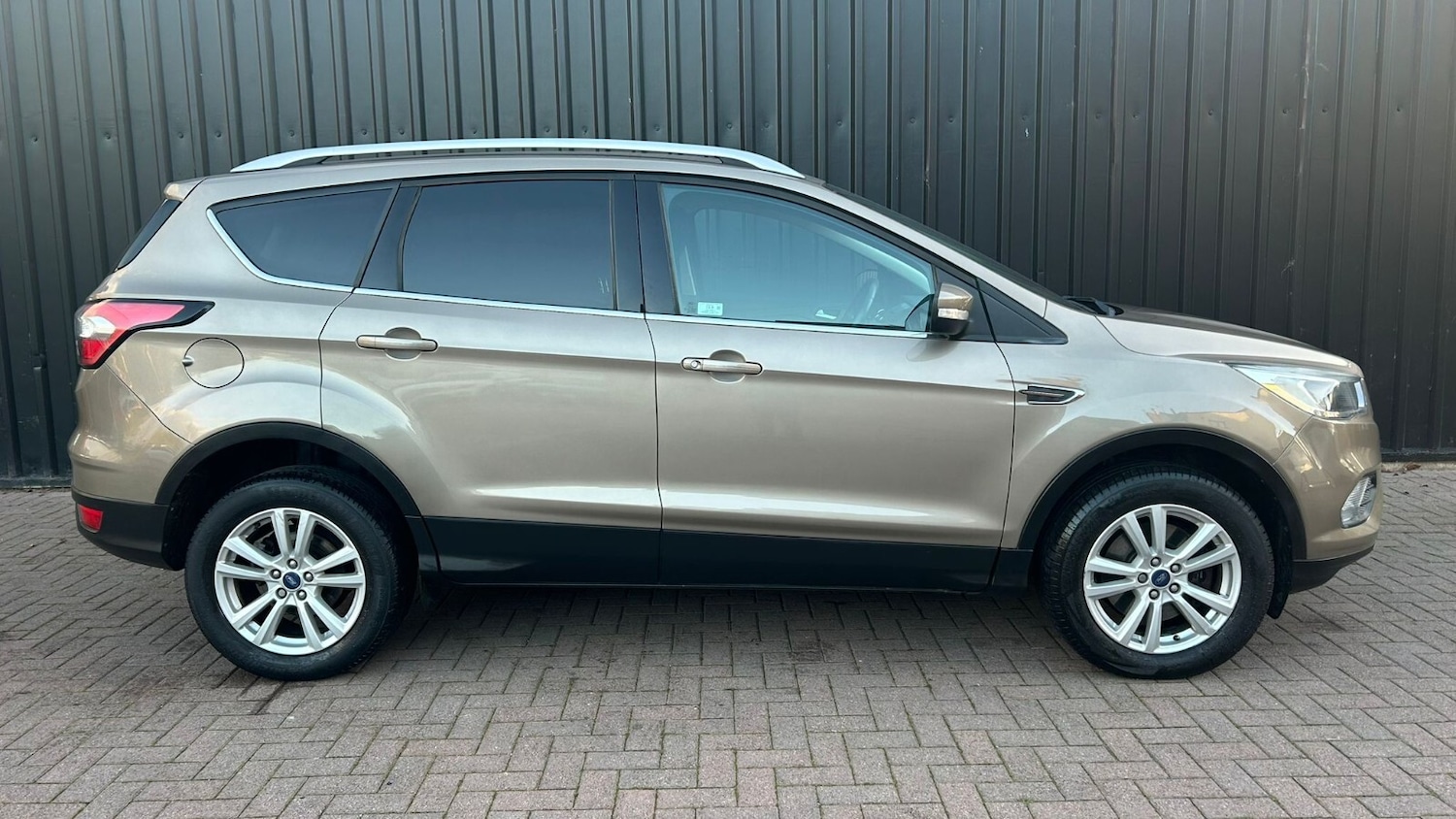 Used Ford Kuga 2019 for sale - 76915063: Photo 3