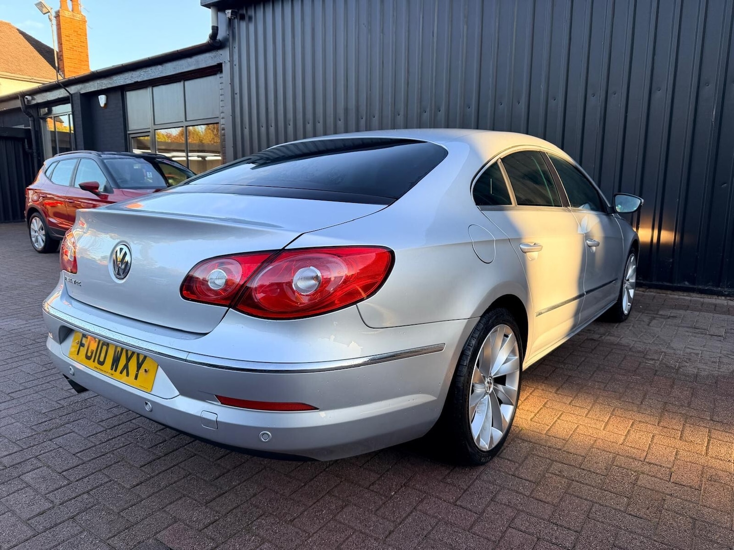 Used Volkswagen Passat 2010 for sale - 76372808: Photo 10
