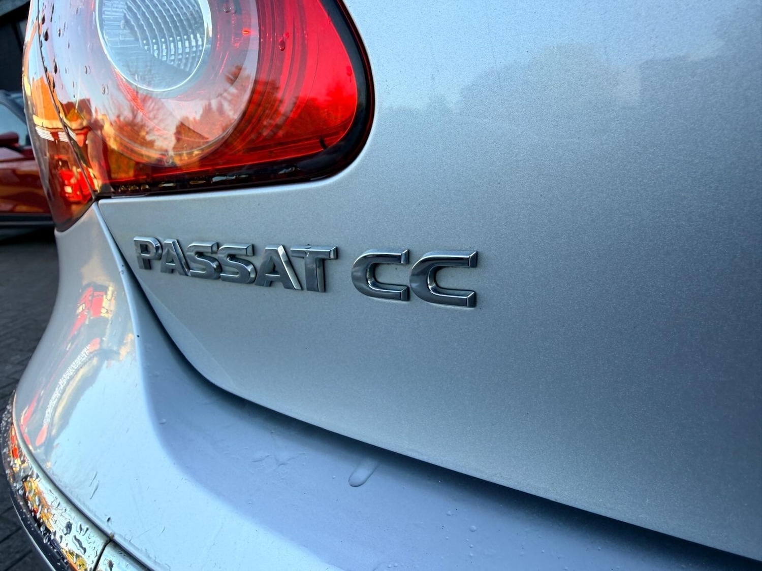 Used Volkswagen Passat 2010 for sale - 76372808: Photo 11