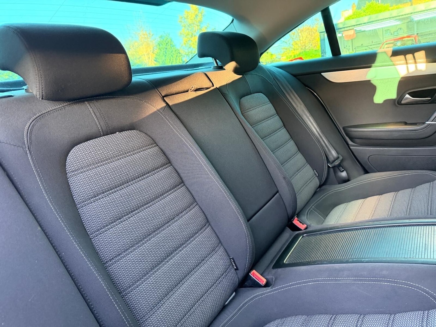 Used Volkswagen Passat 2010 for sale - 76372808: Photo 18