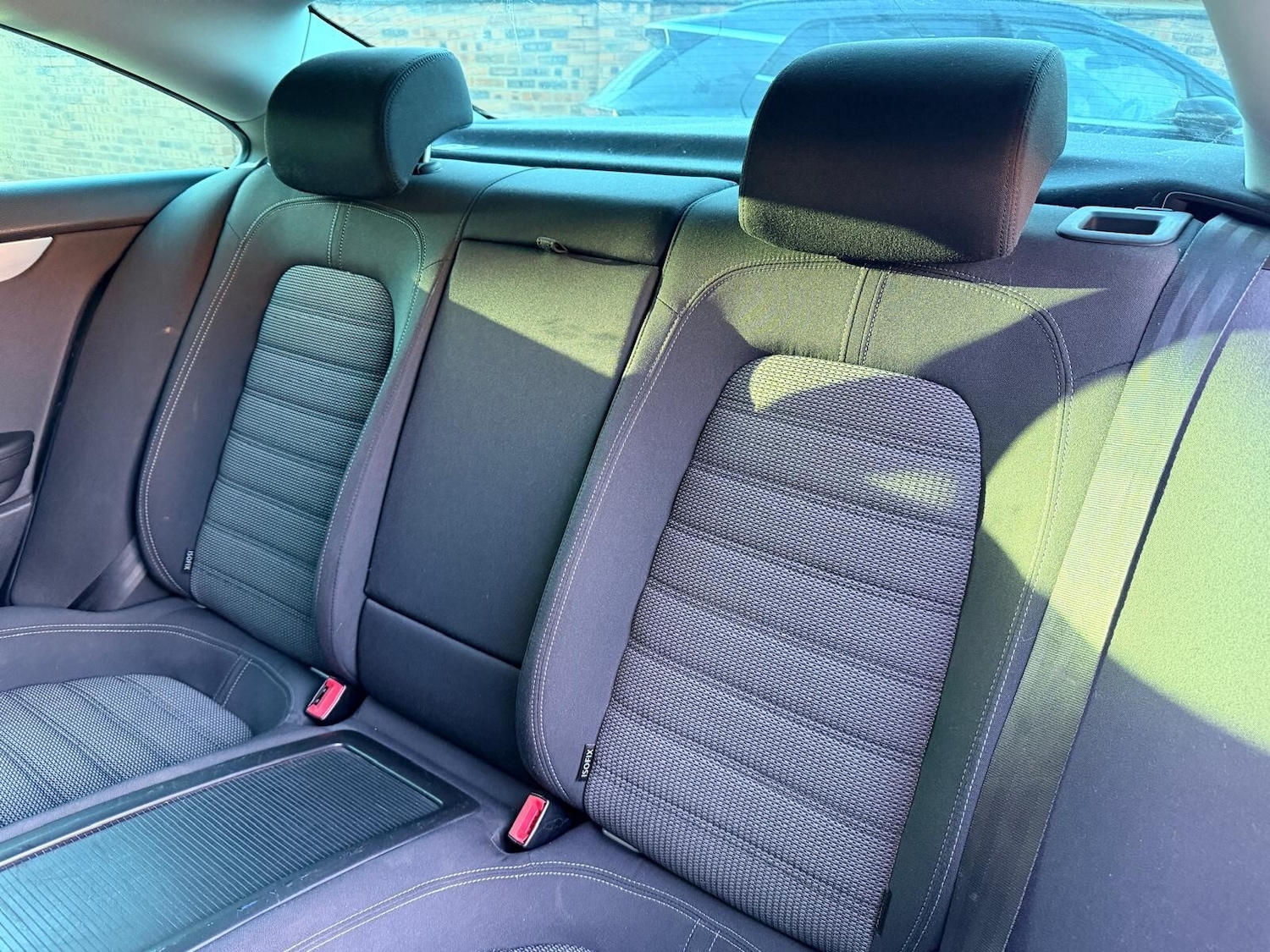 Used Volkswagen Passat 2010 for sale - 76372808: Photo 19