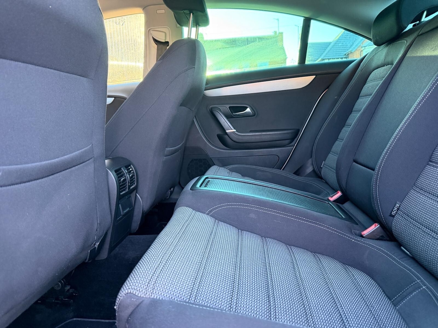 Used Volkswagen Passat 2010 for sale - 76372808: Photo 21