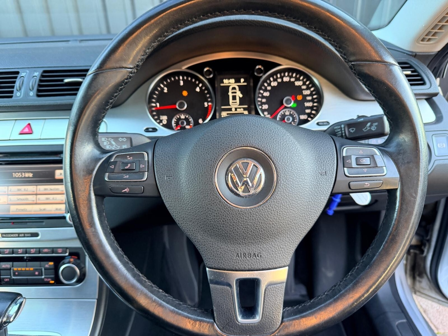 Used Volkswagen Passat 2010 for sale - 76372808: Photo 35