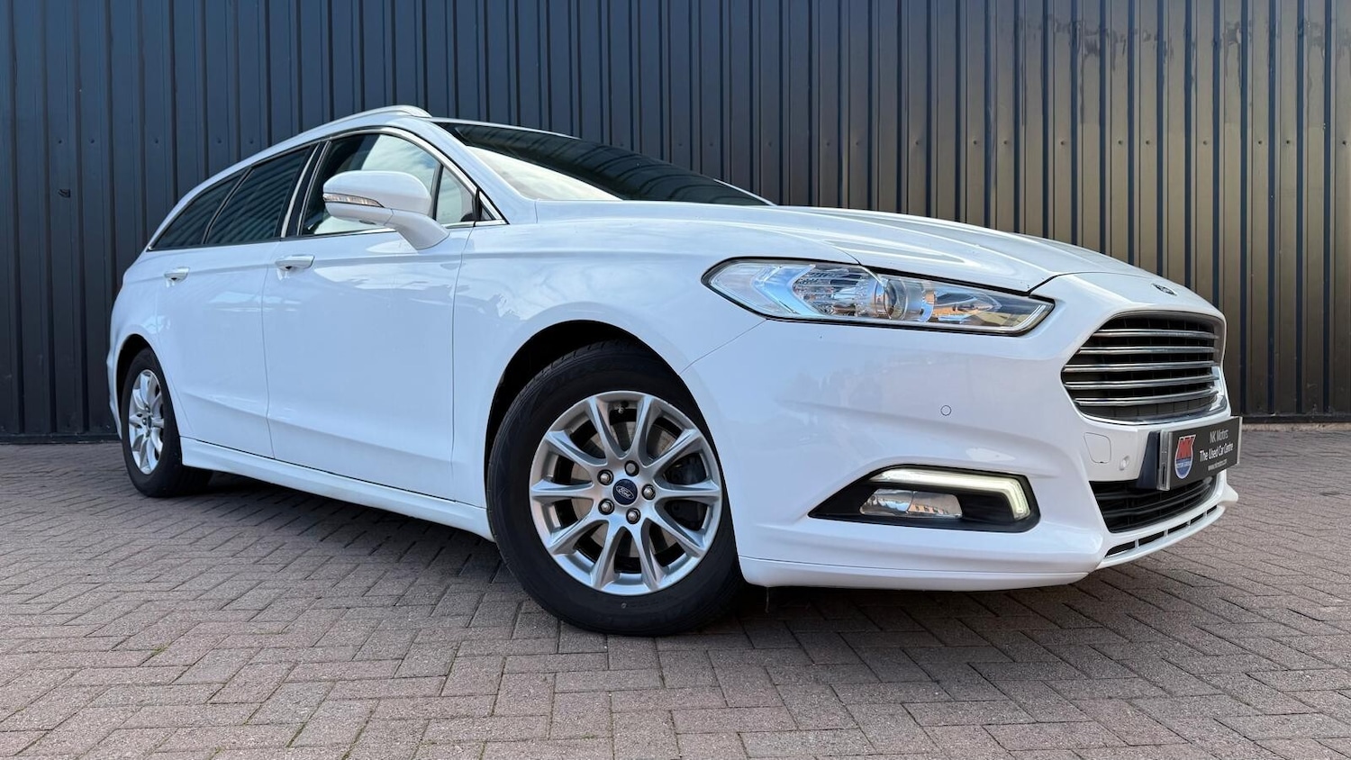 Used Ford Mondeo 2018 for sale - 76400789: Photo 2