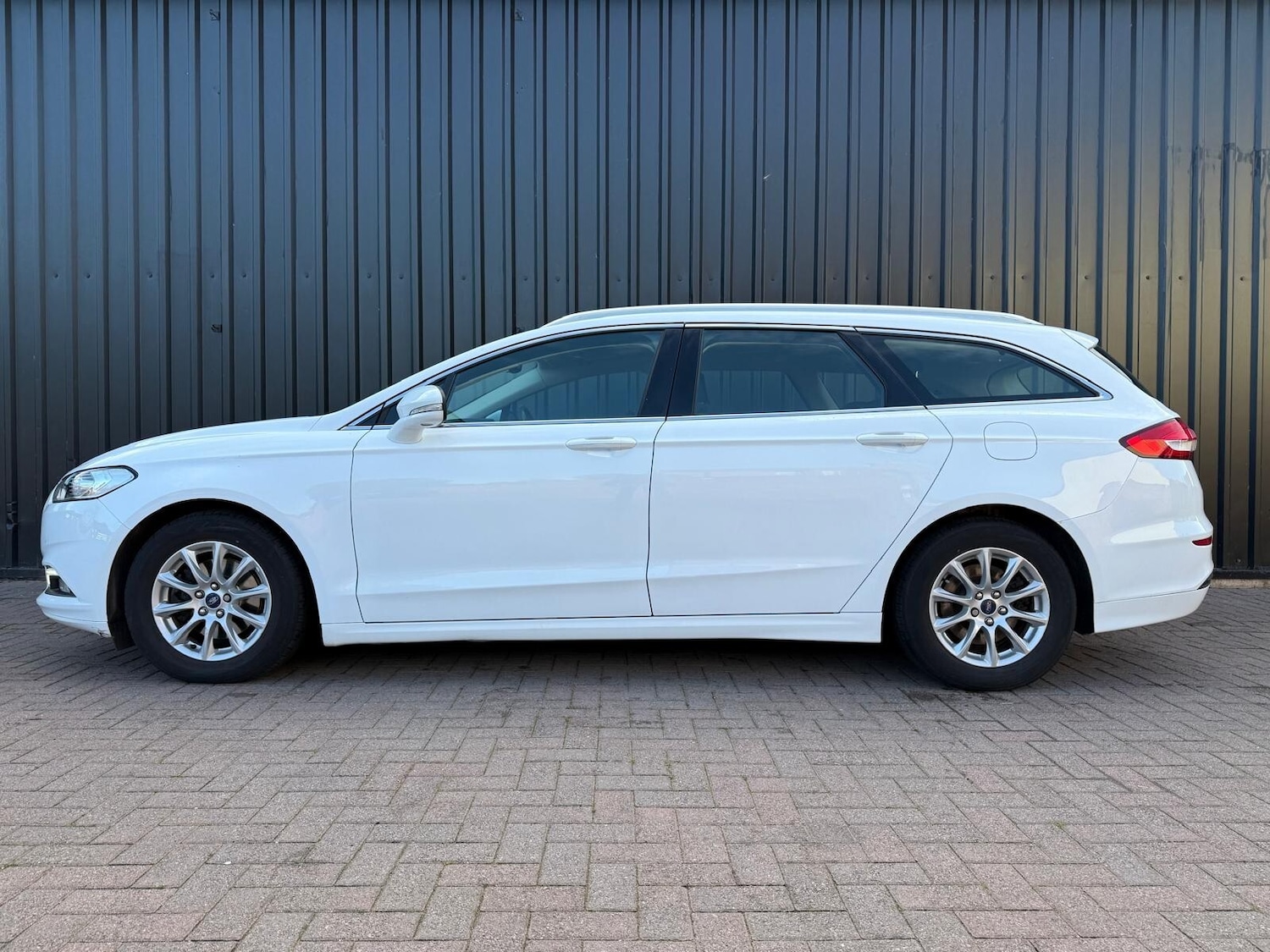 Used Ford Mondeo 2018 for sale - 76400789: Photo 5