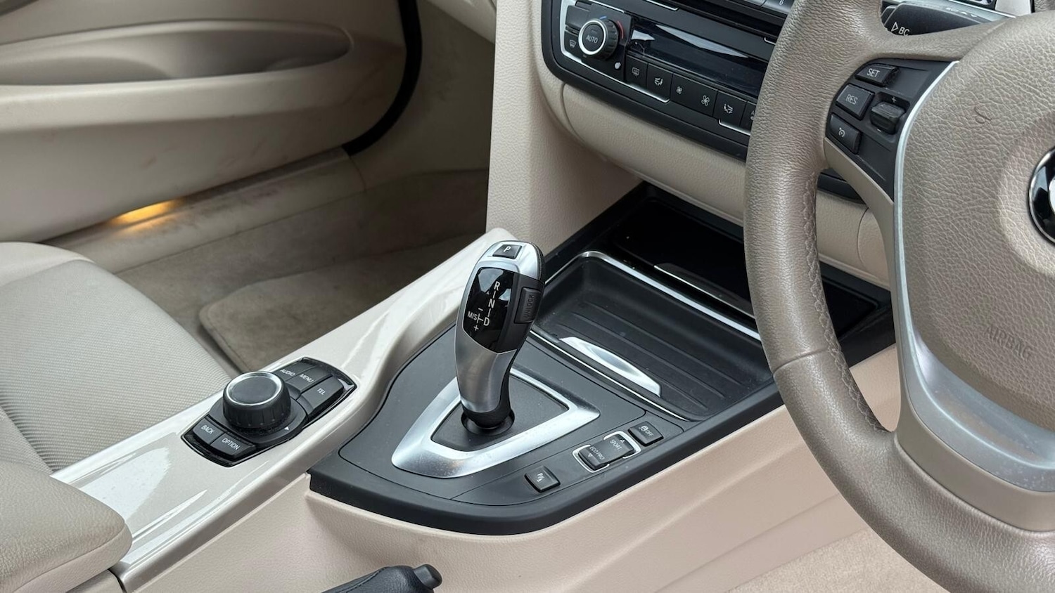 Used BMW 3 Series 2012 for sale - 76623598: Photo 21