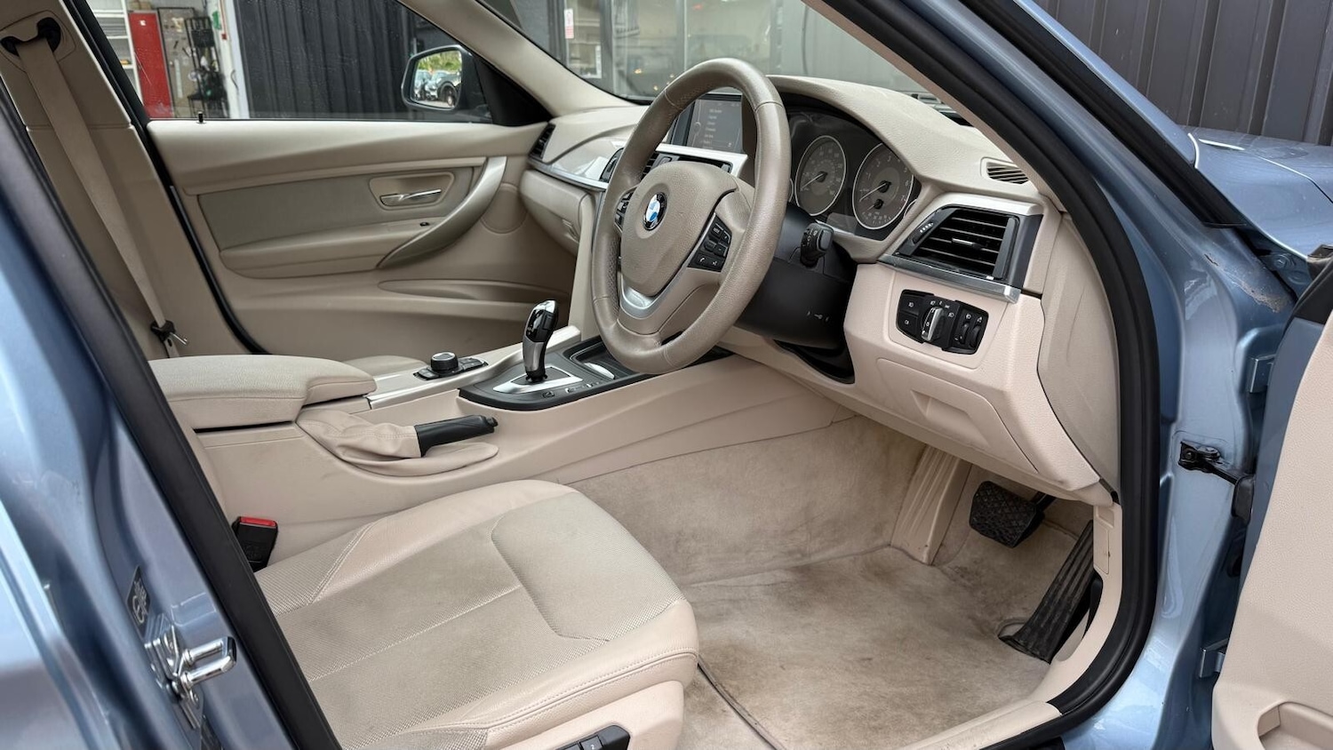 Used BMW 3 Series 2012 for sale - 76623598: Photo 22