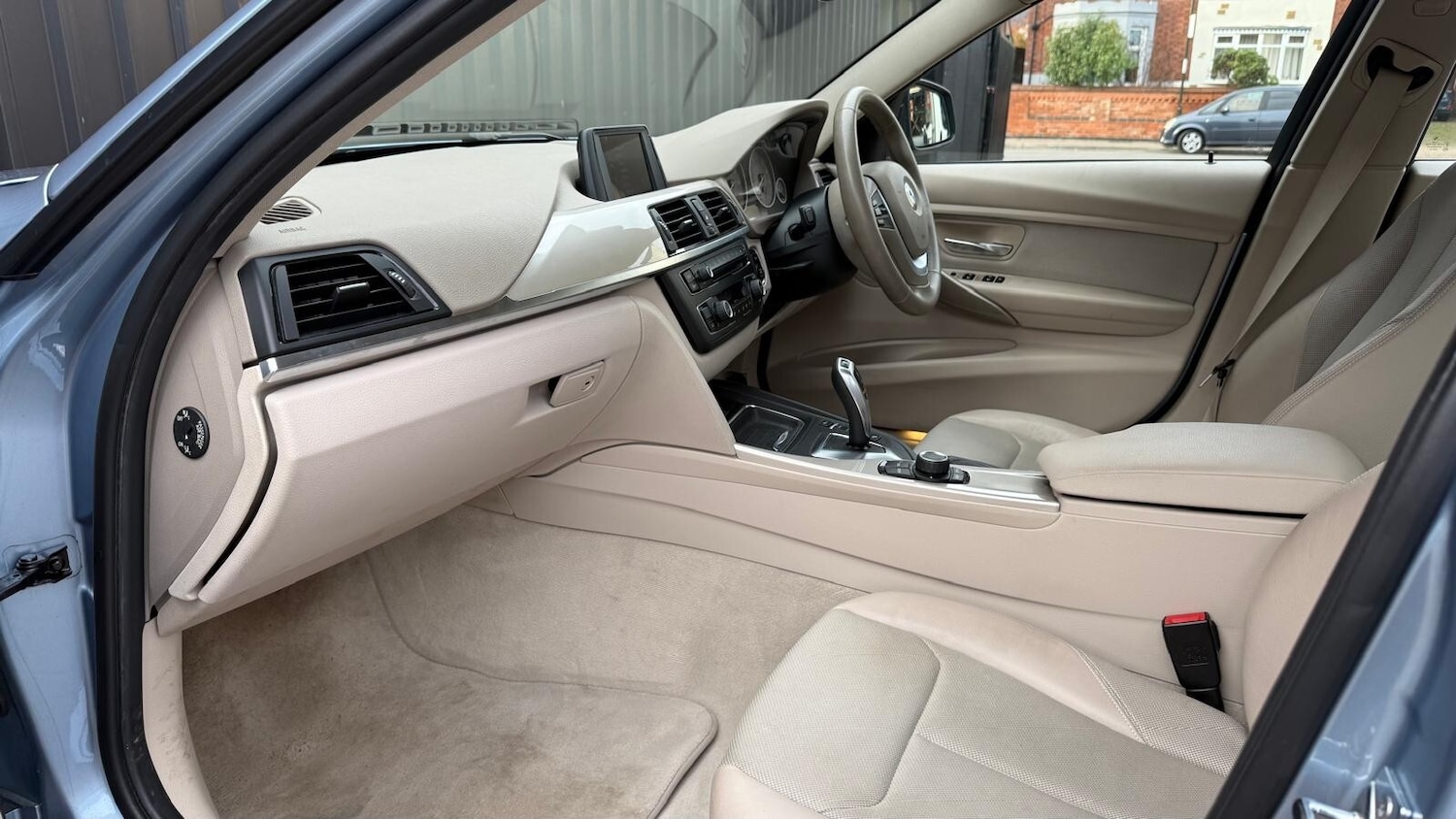 Used BMW 3 Series 2012 for sale - 76623598: Photo 24