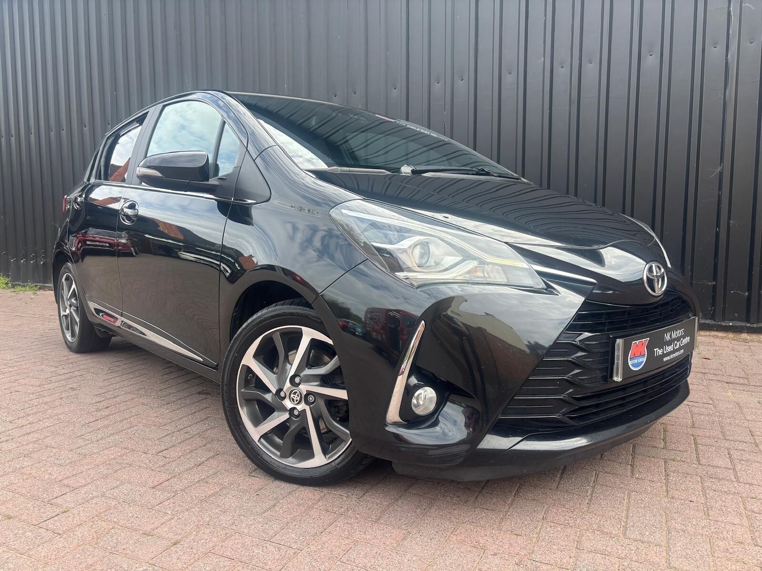 Used Toyota Yaris 2018 for sale - 76161469: Photo 2