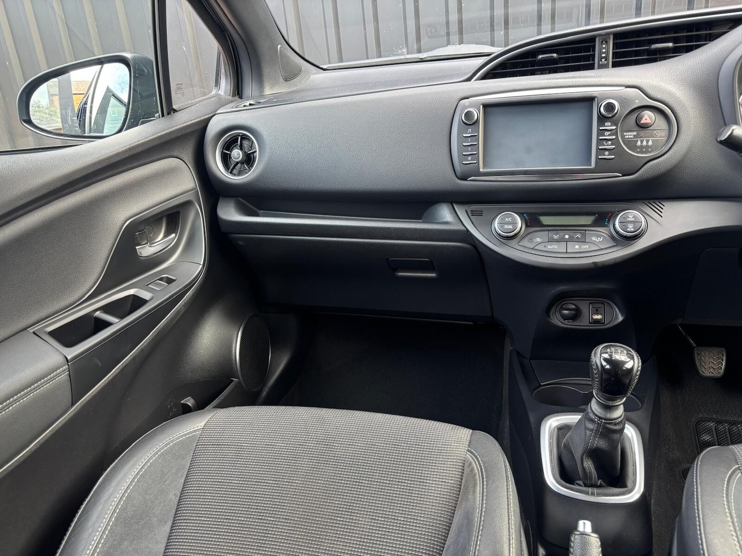 Used Toyota Yaris 2018 for sale - 76161469: Photo 26