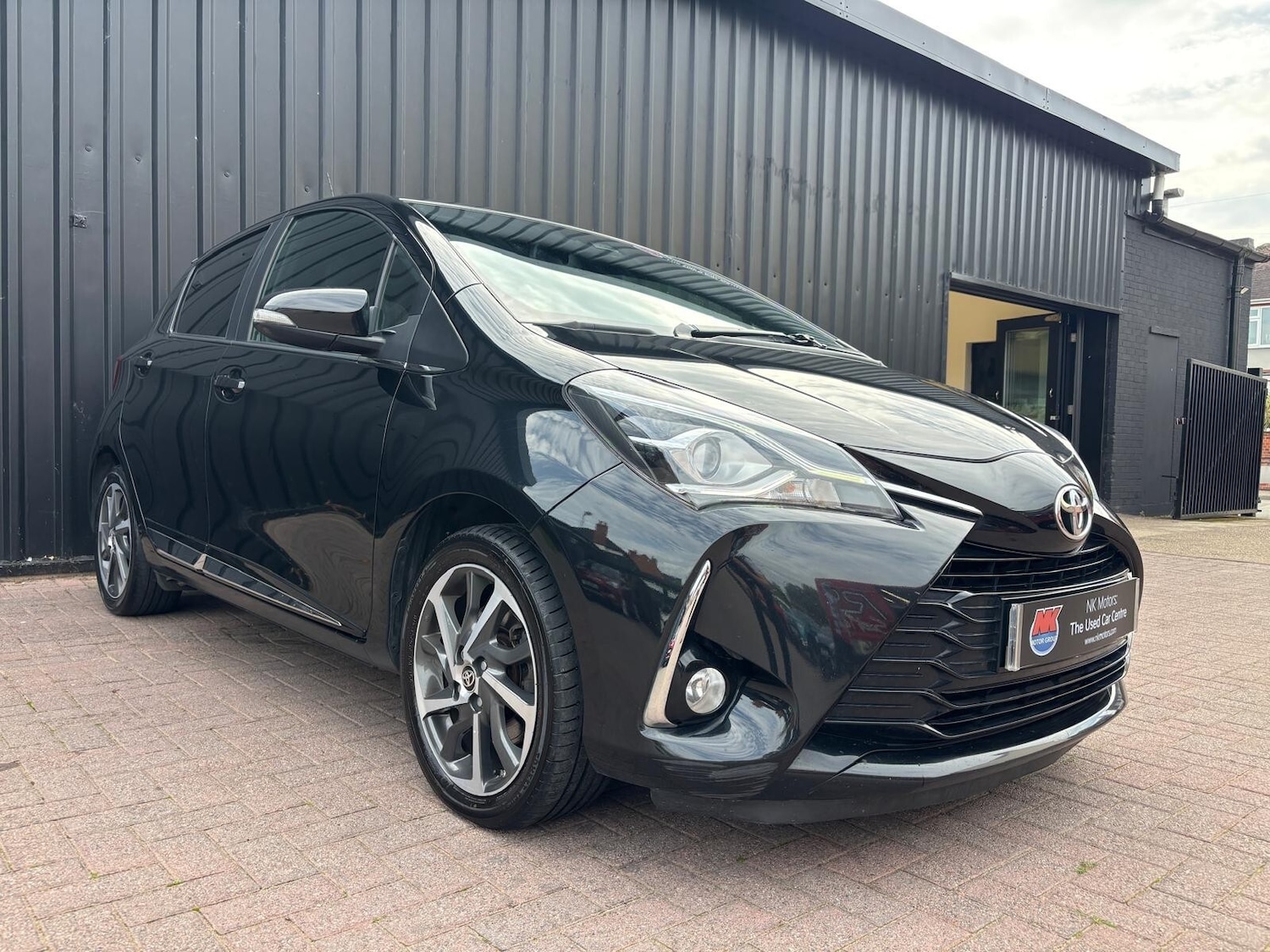 Used Toyota Yaris 2018 for sale - 76161469: Photo 3