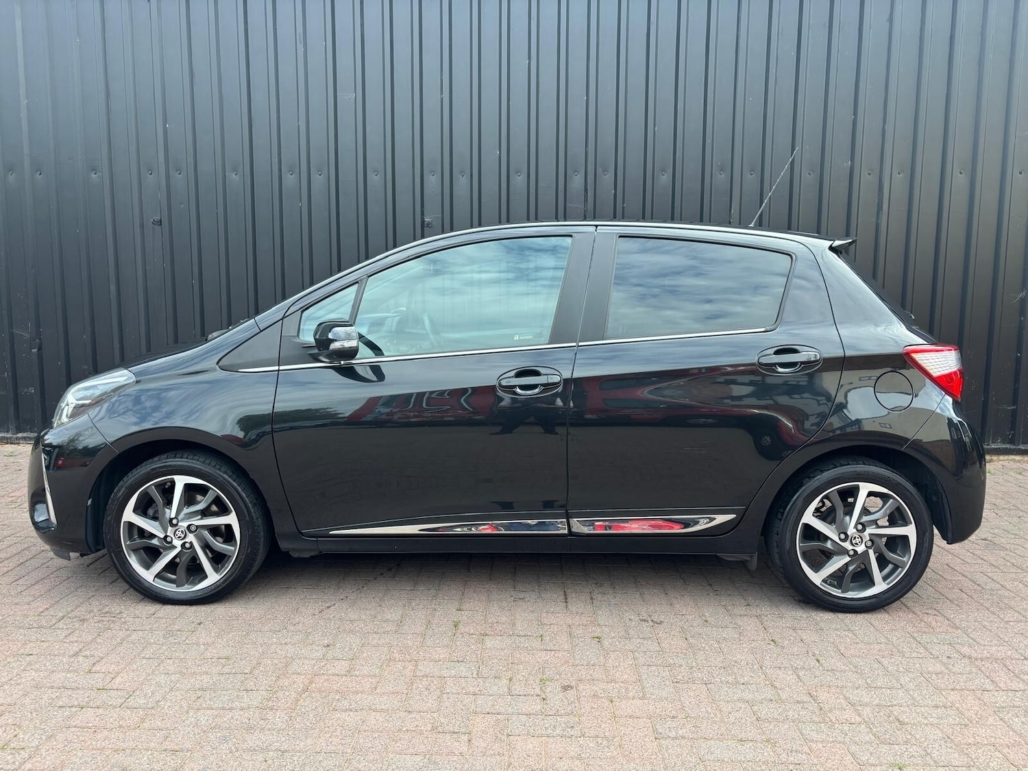 Used Toyota Yaris 2018 for sale - 76161469: Photo 6