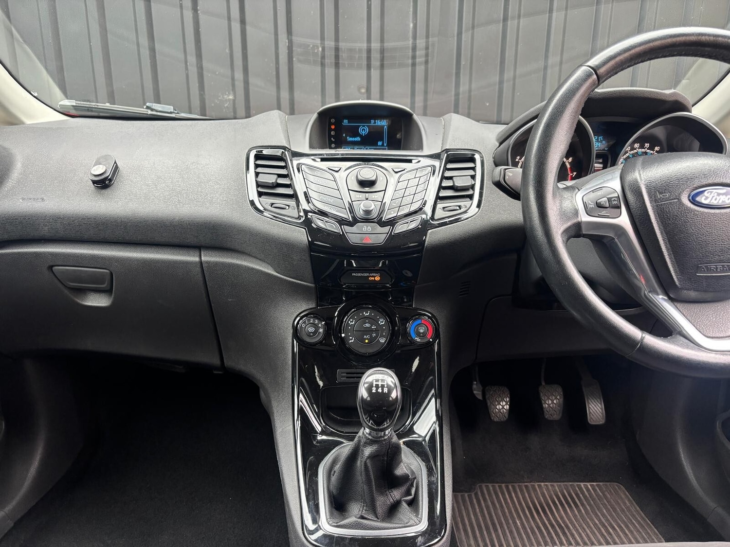 Vehicle 29