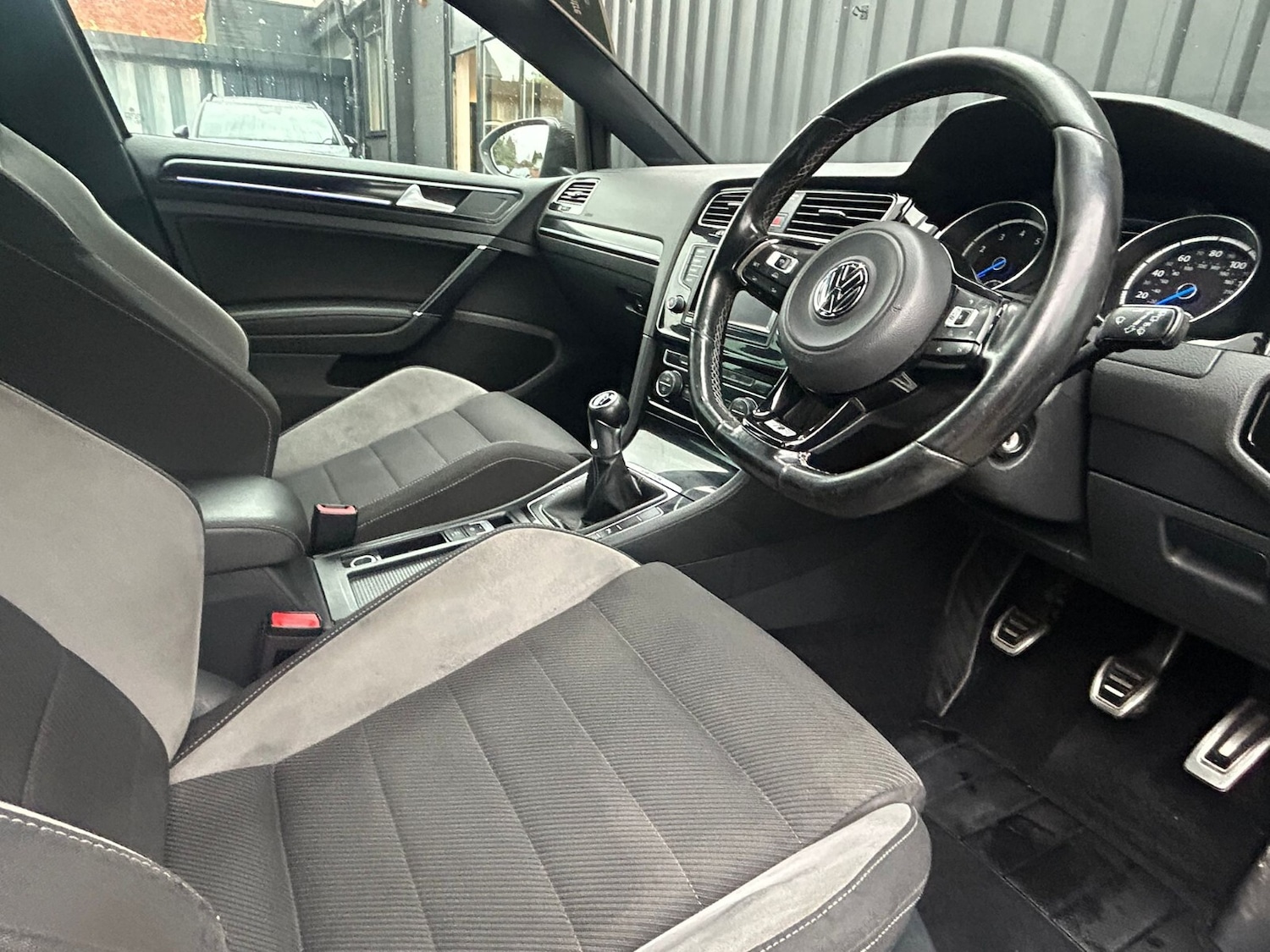 Used Volkswagen Golf 2015 for sale - 76766063: Photo 15