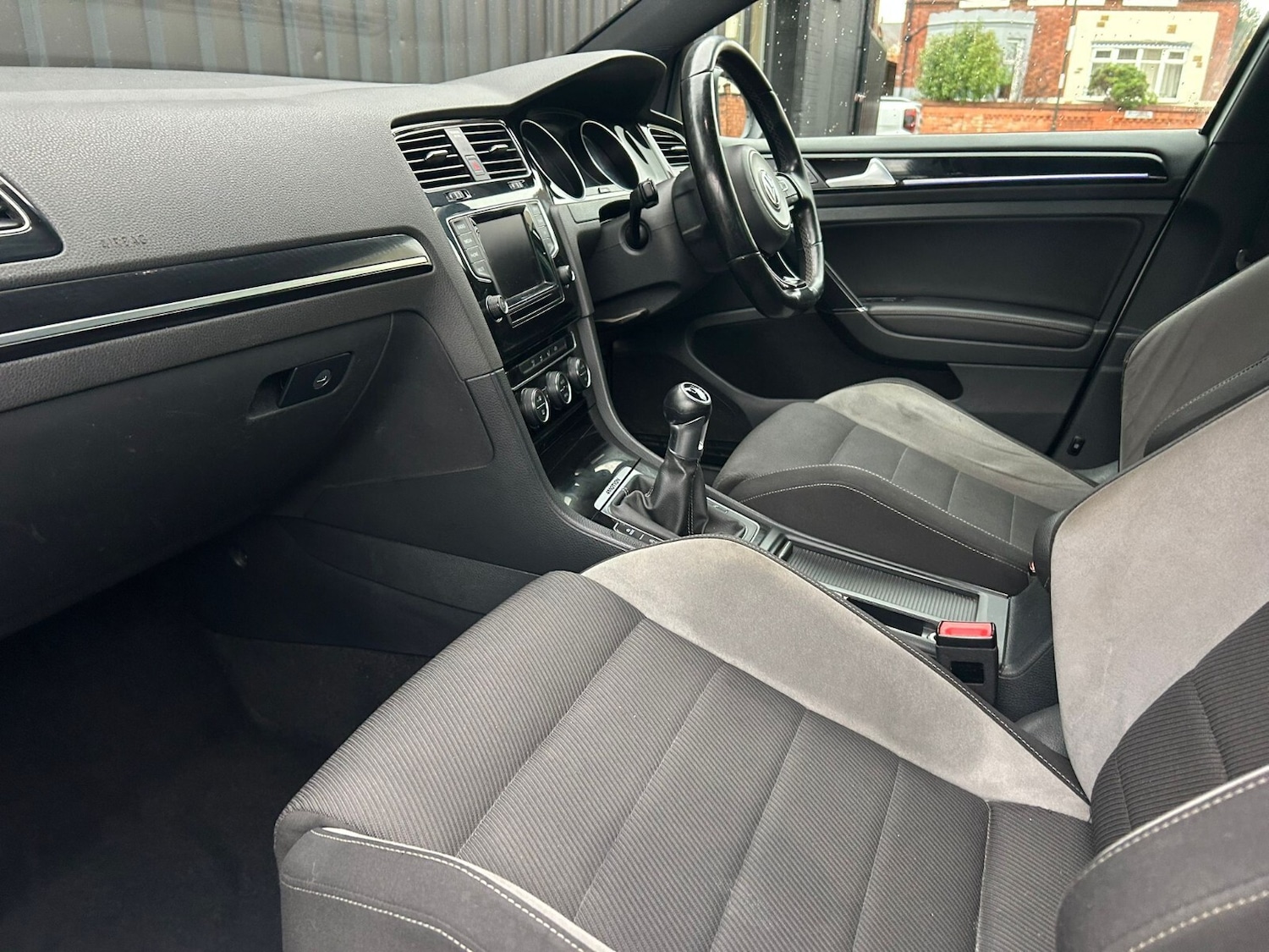 Used Volkswagen Golf 2015 for sale - 76766063: Photo 18