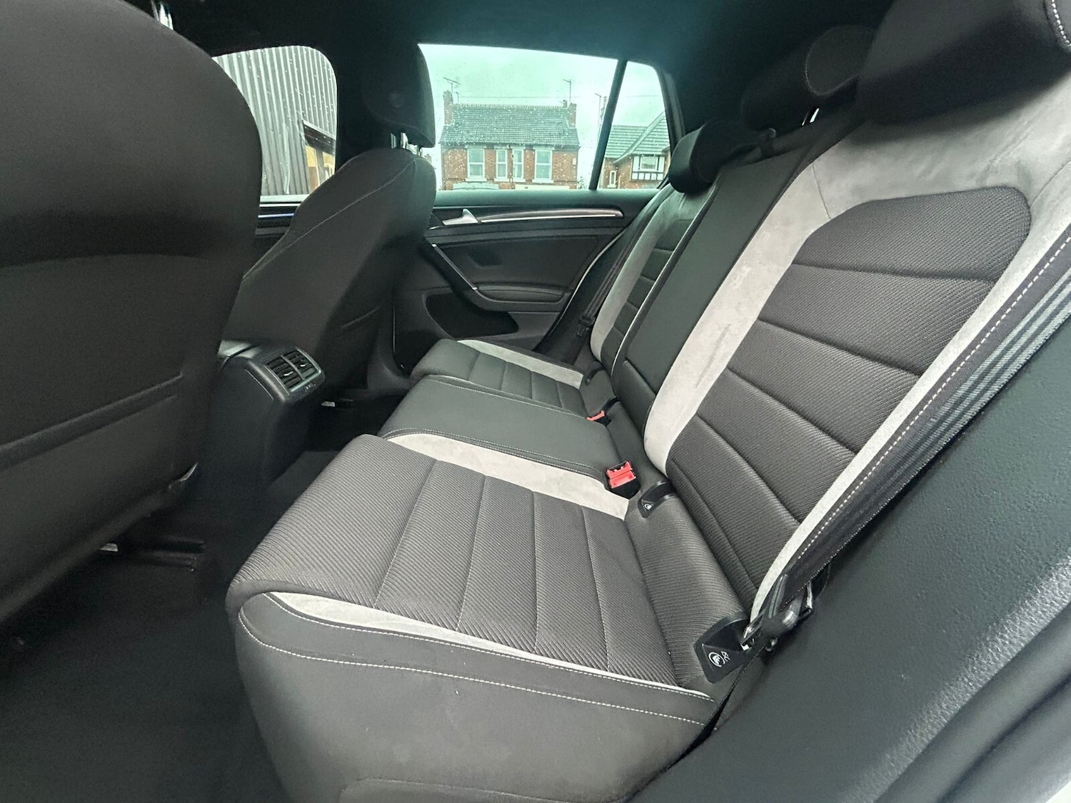 Used Volkswagen Golf 2015 for sale - 76766063: Photo 21