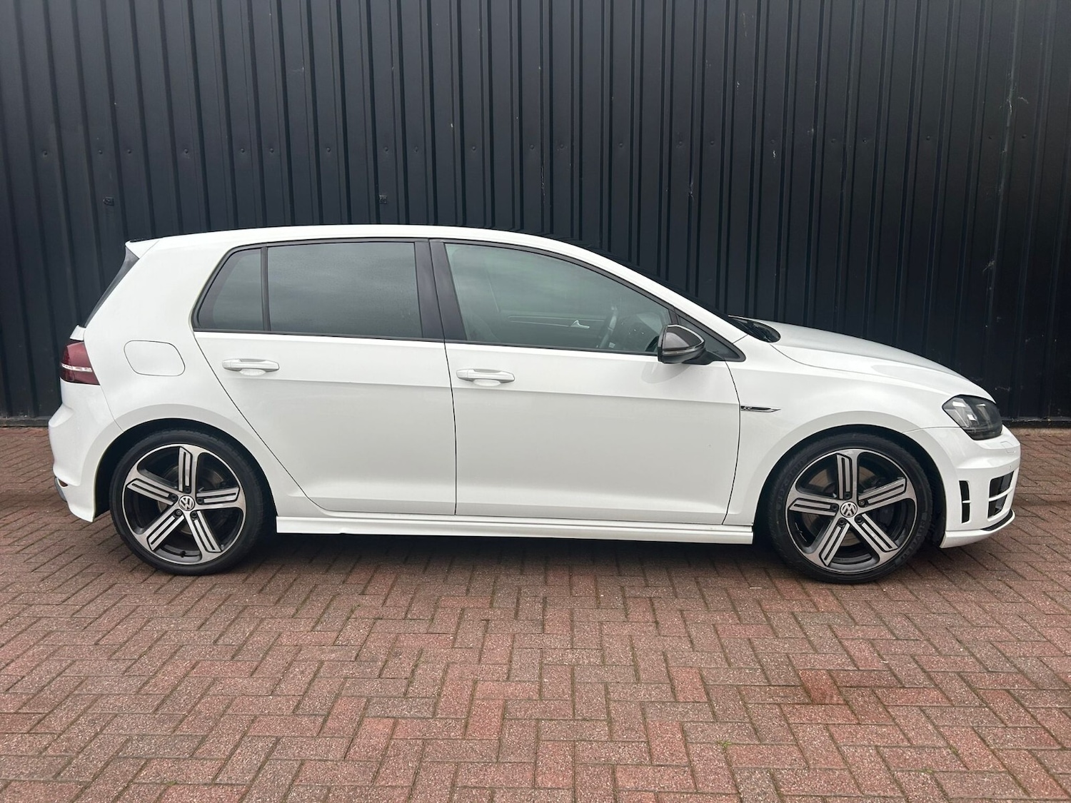 Used Volkswagen Golf 2015 for sale - 76766063: Photo 3