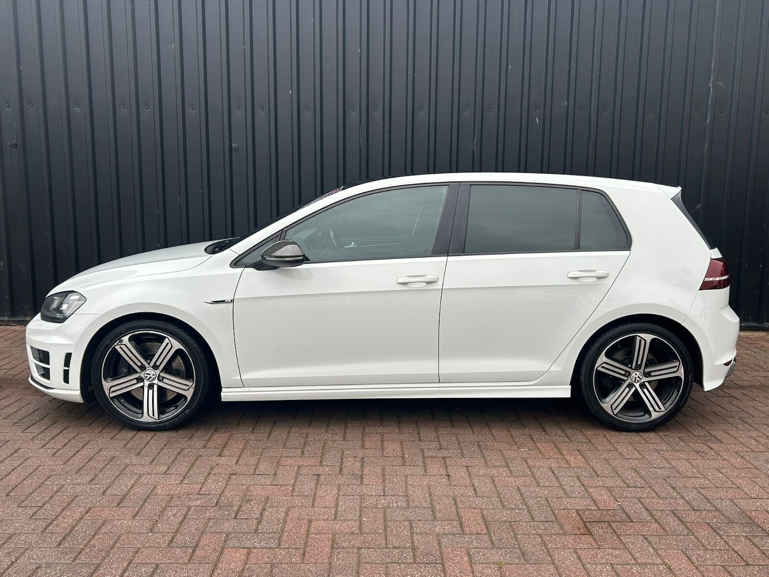 Used Volkswagen Golf 2015 for sale - 76766063: Photo 8