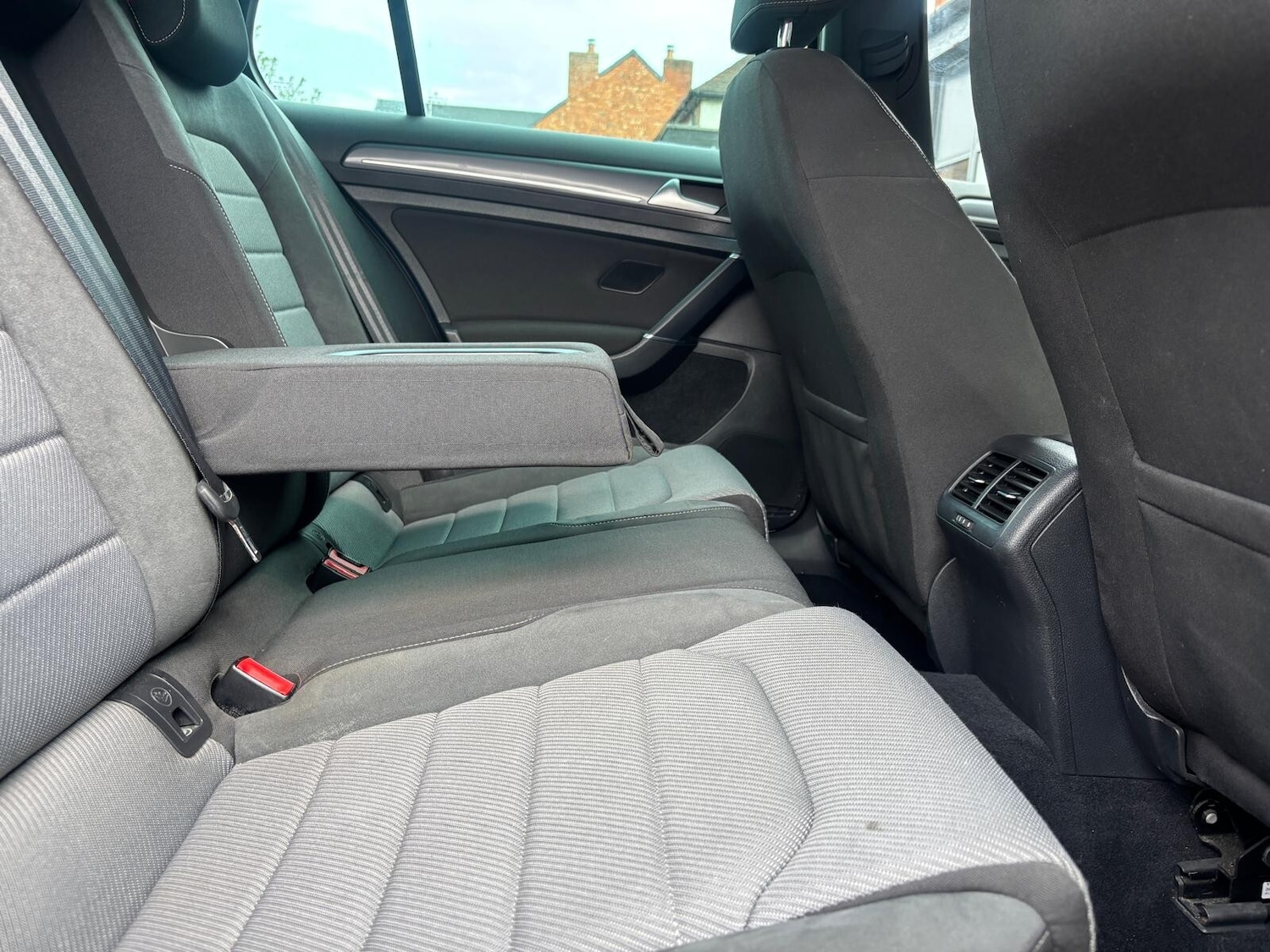 Used Volkswagen Golf 2016 for sale - 76908032: Photo 18