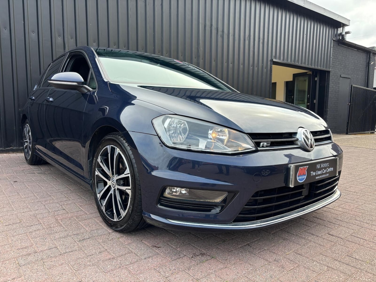 Used Volkswagen Golf 2016 for sale - 76908032: Photo 2