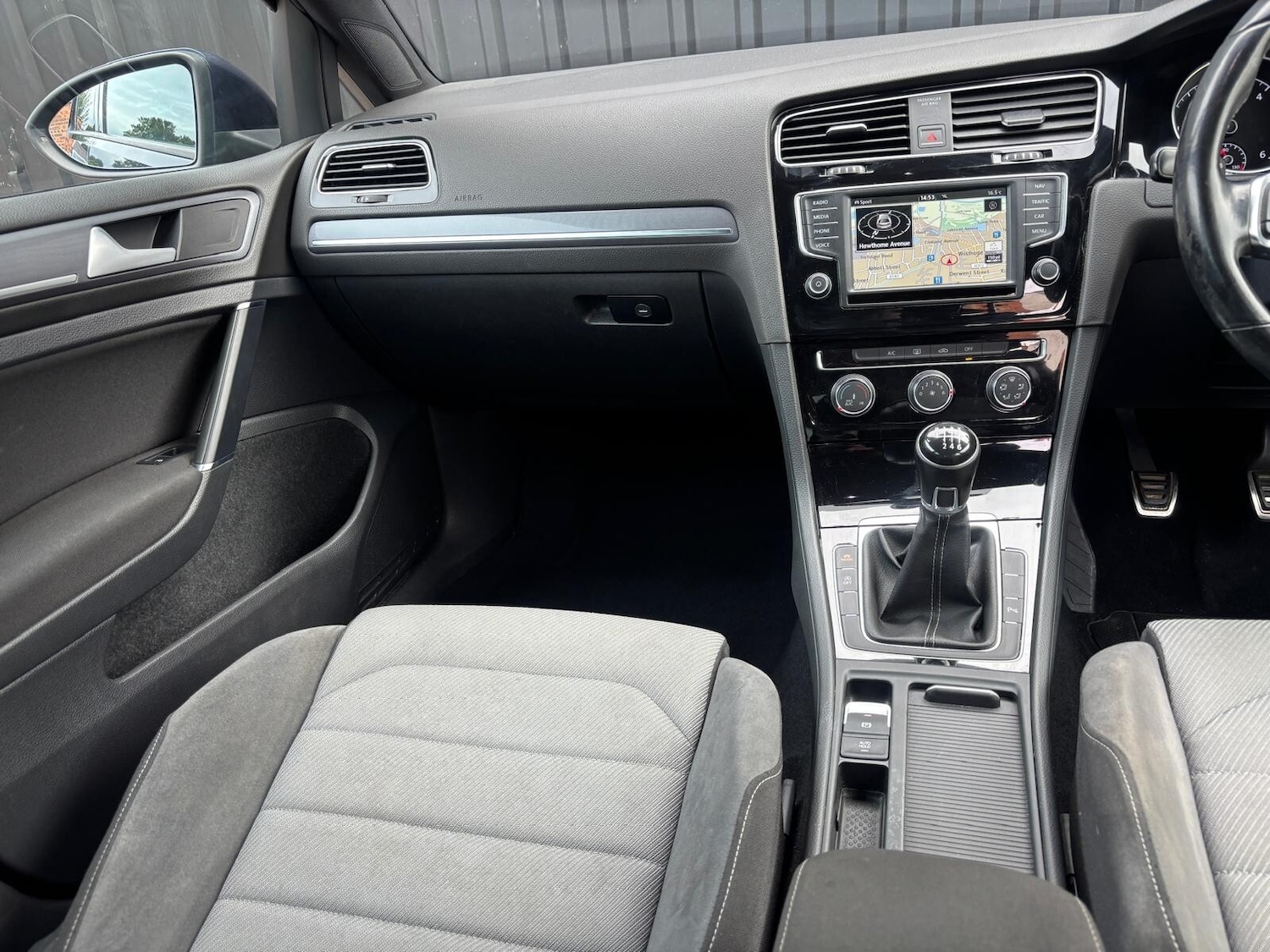 Used Volkswagen Golf 2016 for sale - 76908032: Photo 27