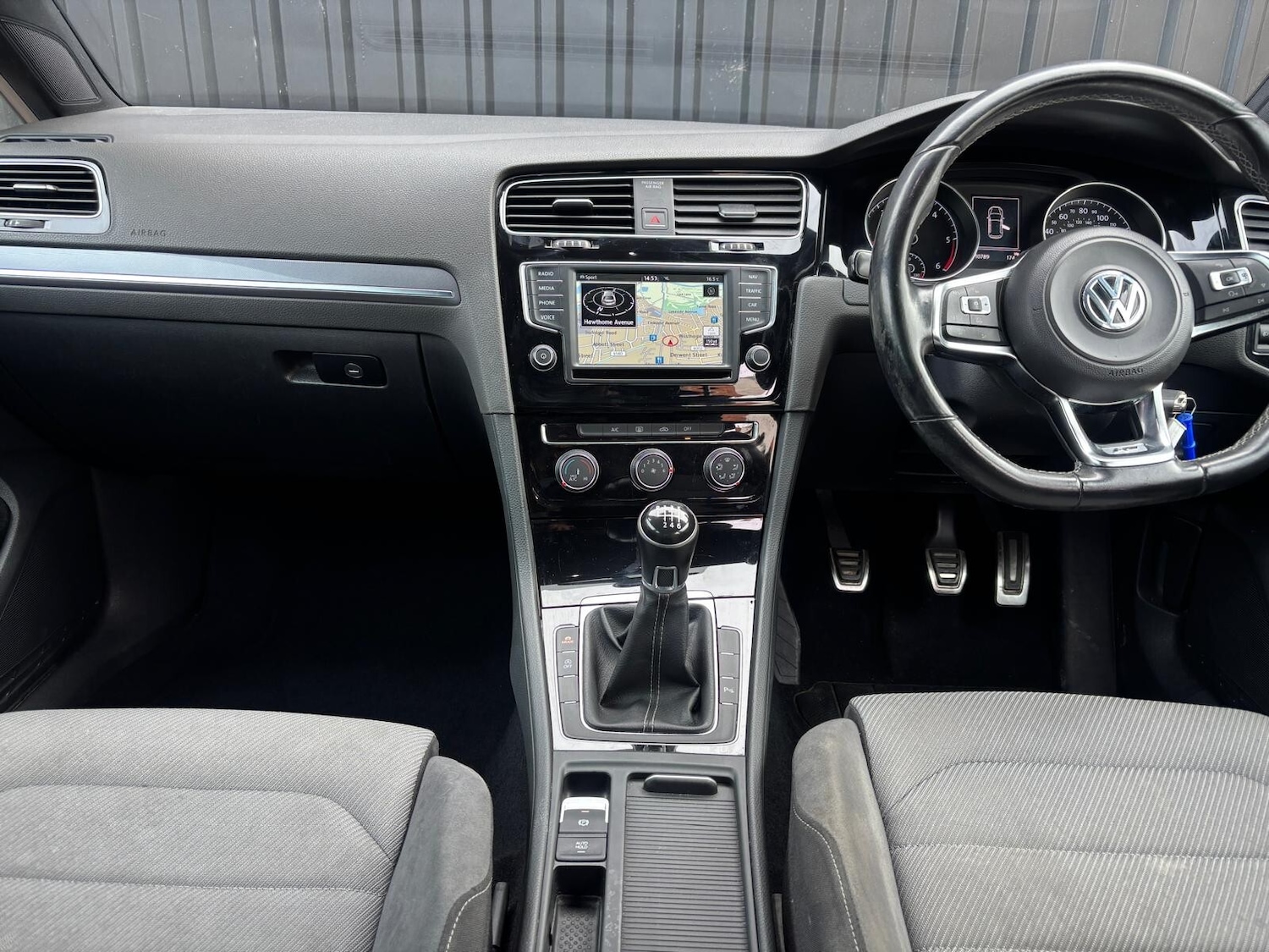 Used Volkswagen Golf 2016 for sale - 76908032: Photo 33